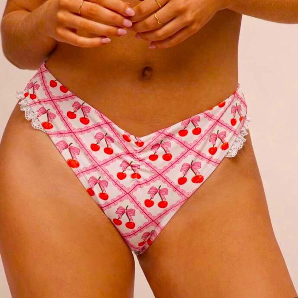 🩵Cherry Print Lace Trim Bikini Bottom